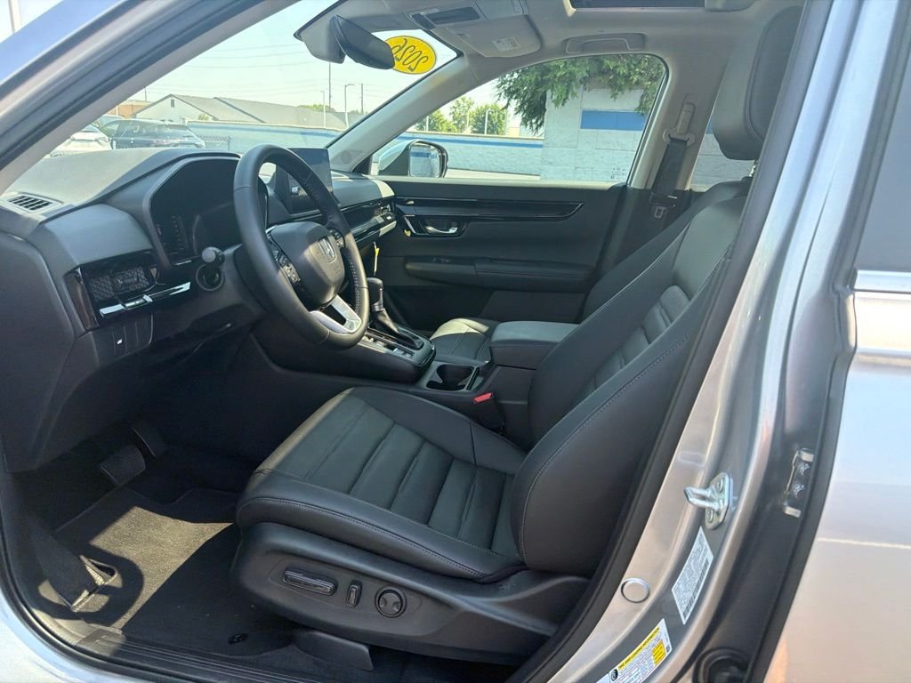 Used 2026 Solar Silver Metallic Honda EX-L image 17