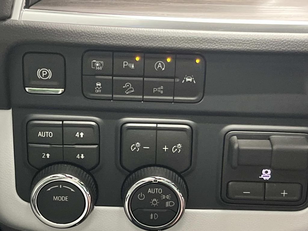 2026 Chevrolet Tahoe Premier - Photo 25