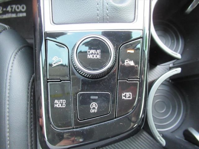 Used 2025 White Kia SX image 26