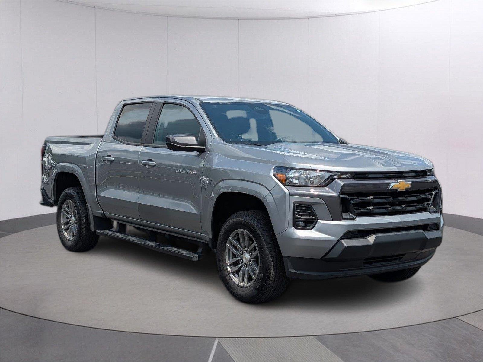 Used 2024 Sterling Gray Metallic Chevrolet 2WD LT image 10