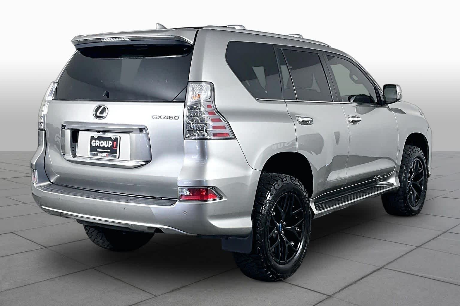 Used 2022 Atomic Silver Lexus Premium image 12
