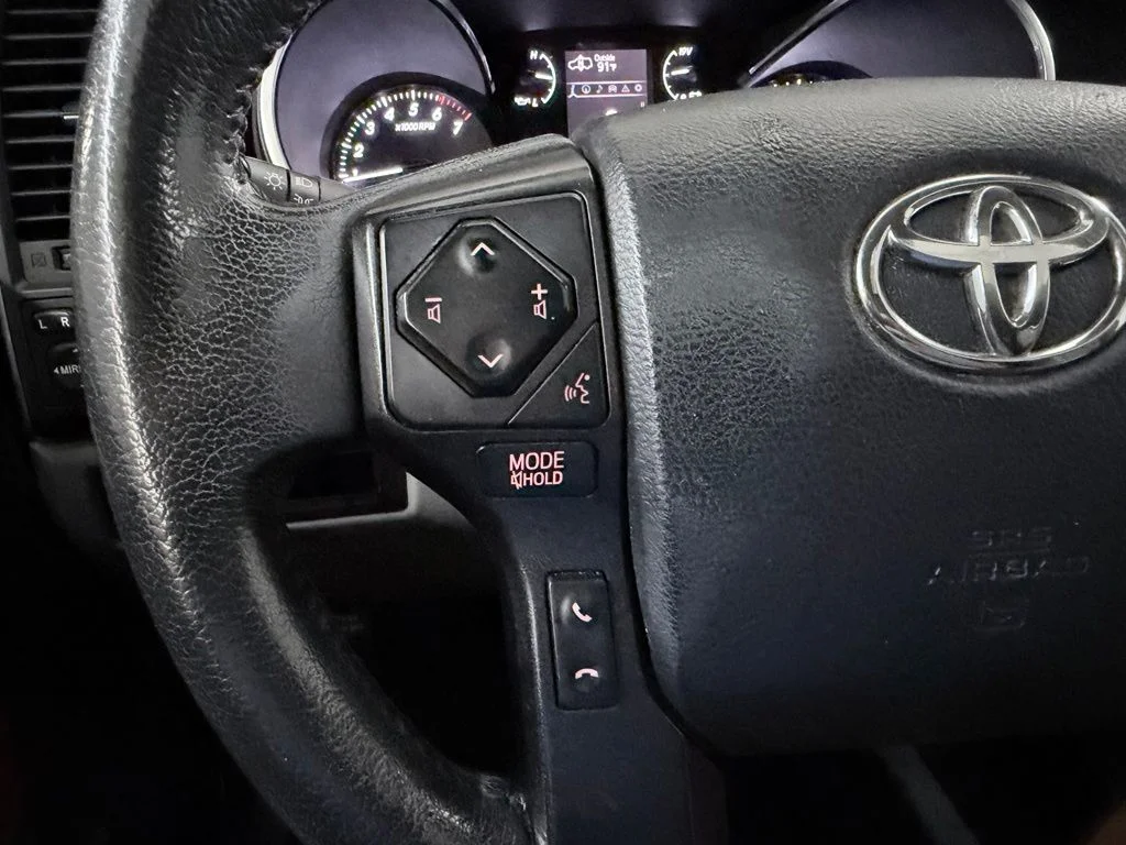 Used 2018 Silver Sky Metallic Toyota Platinum image 23