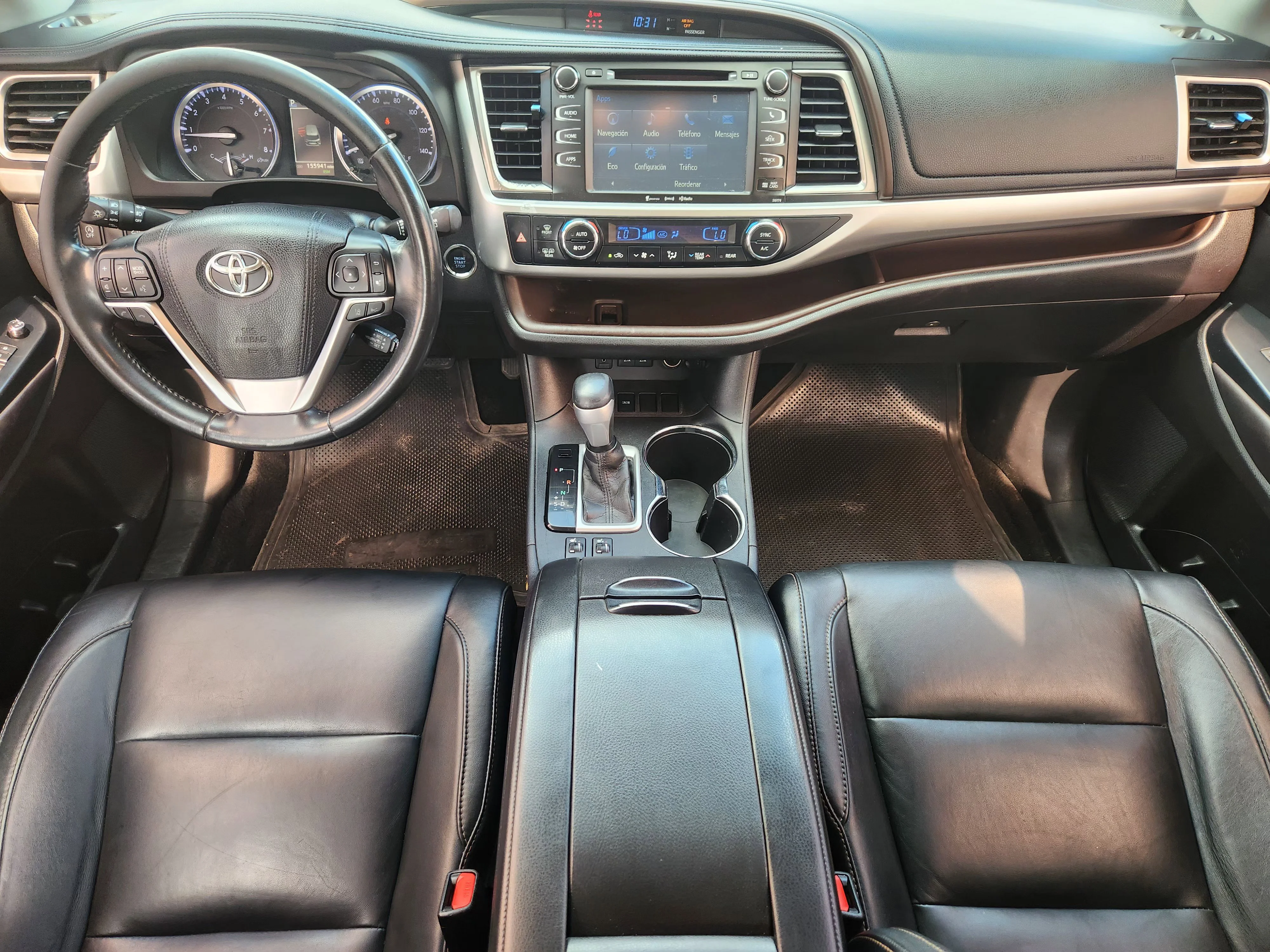 Used 2017 White Toyota XLE image 27
