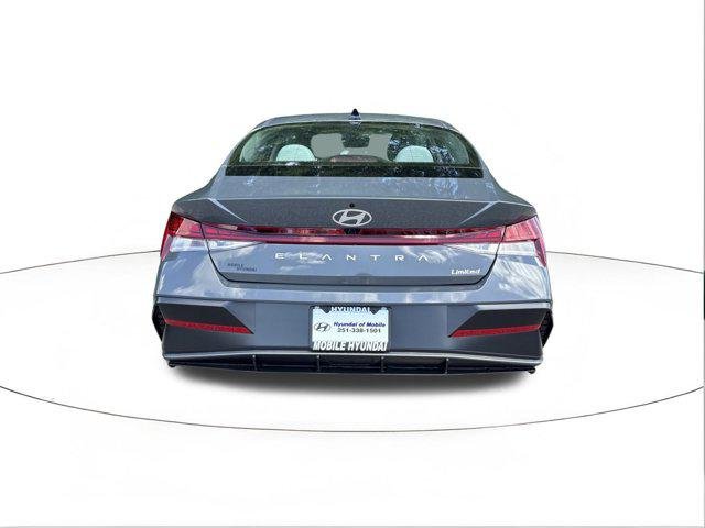 New 2026 Ecotronic Gray Hyundai Limited image 4