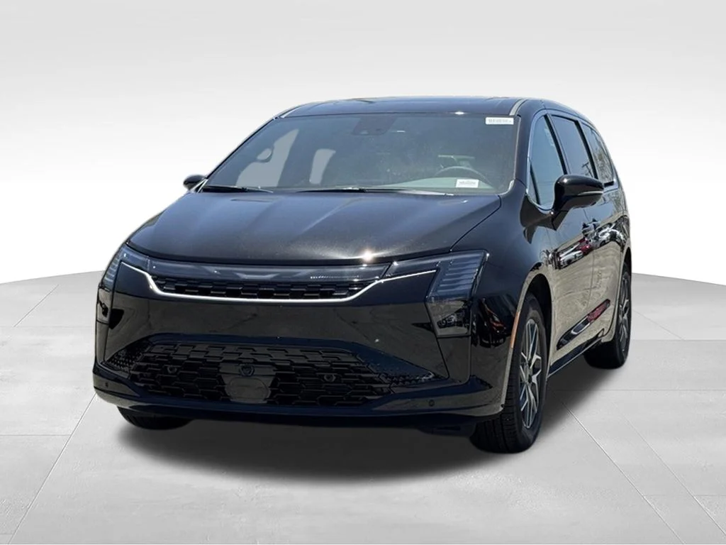 New 2027 Diamond Black Crystal Pearl-Coat Exterior Paint Chrysler Limited image 2
