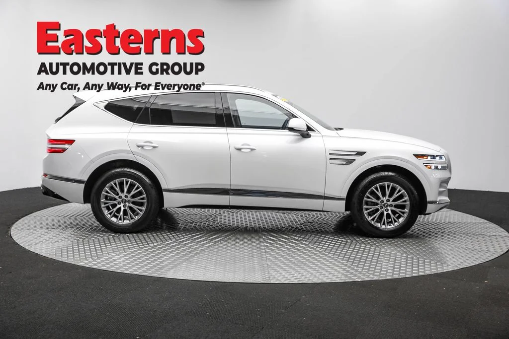 Used 2024 White Genesis 2.5T image 4