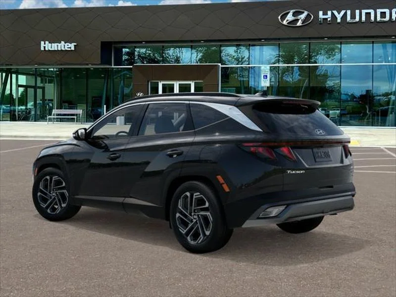 Used 2026 Phantom Black Hyundai SEL image 5