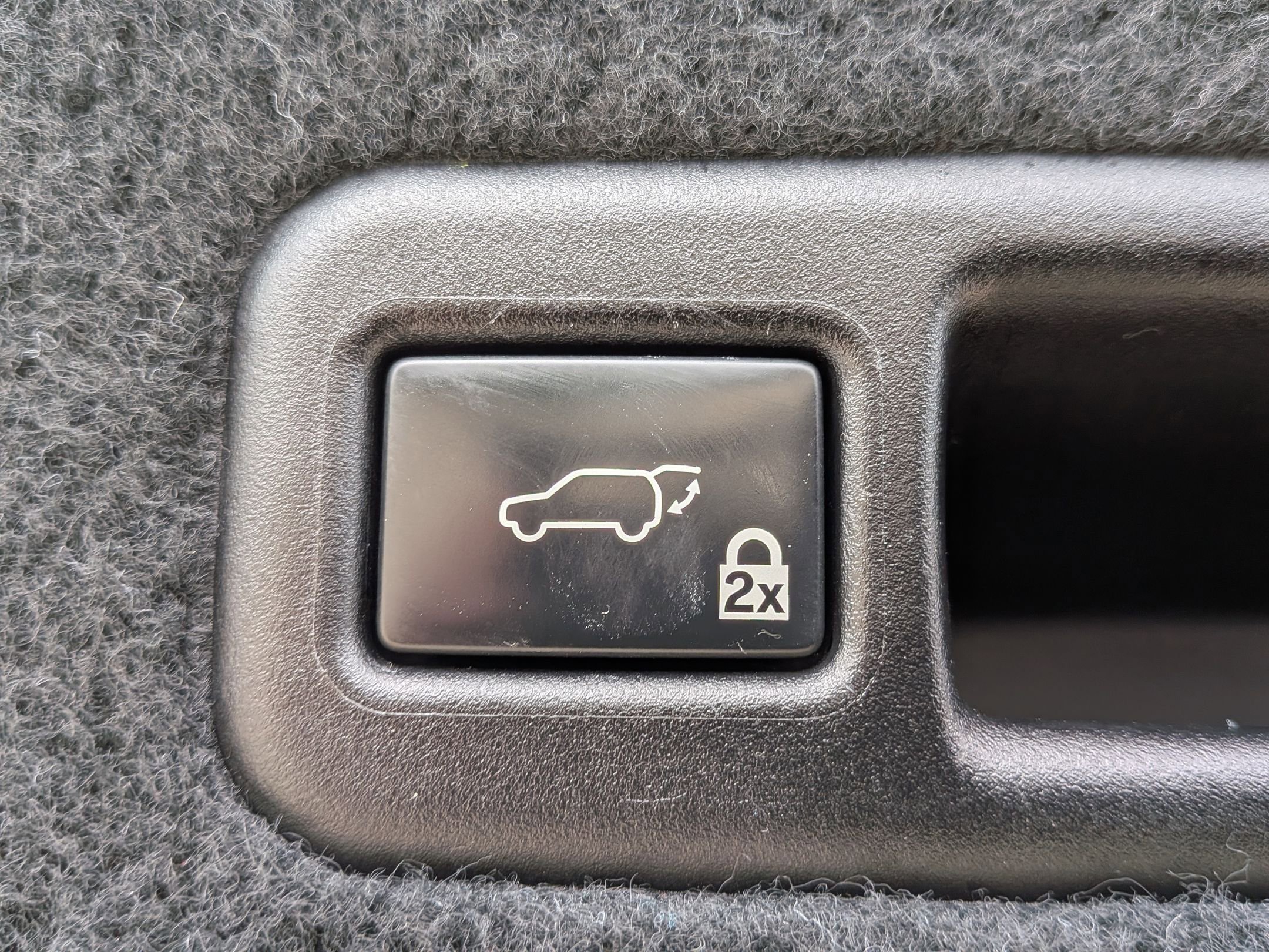 Used 2018 Atomic Silver Lexus 350 FWD image 26