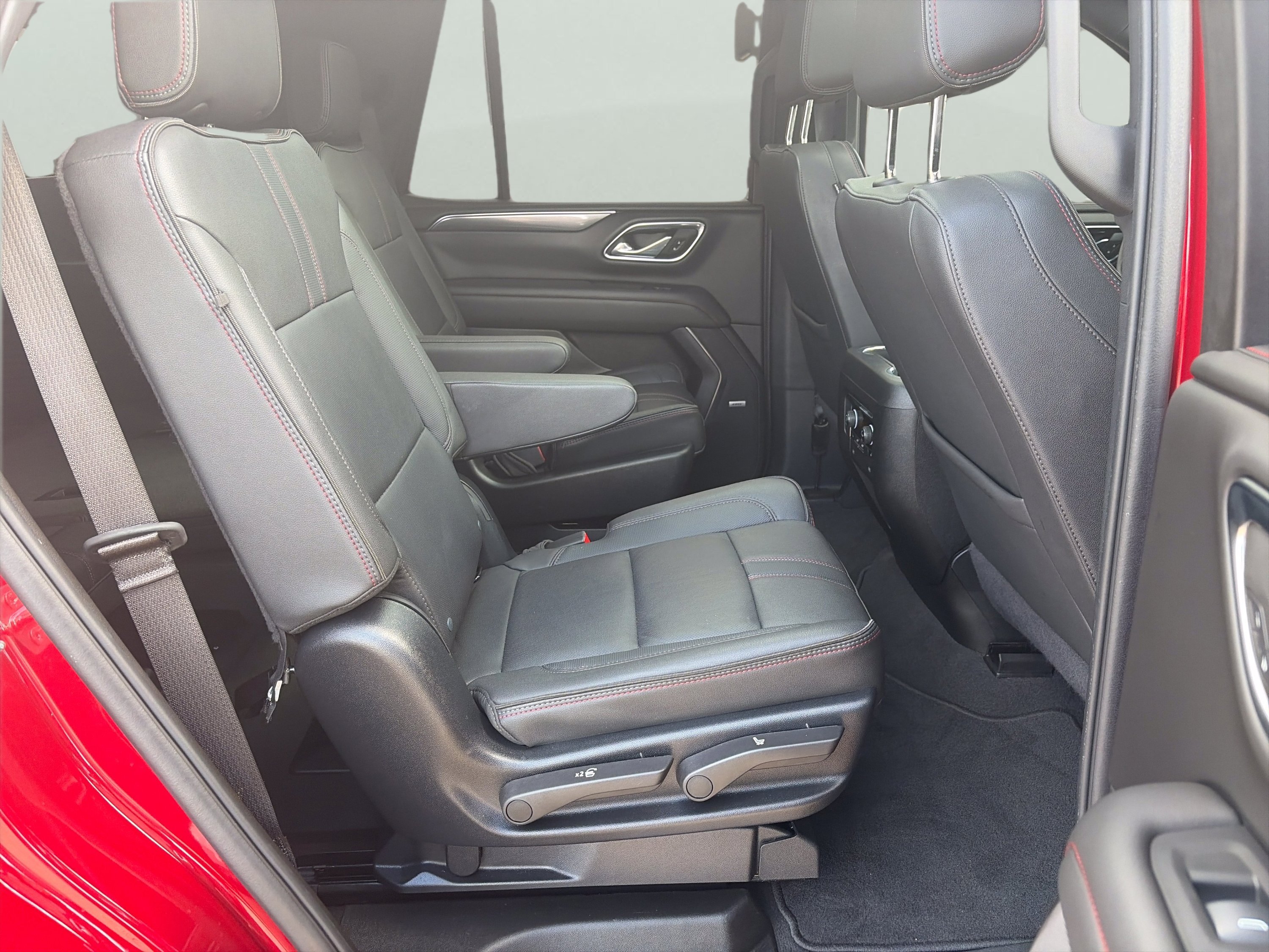 Used 2024 Radiant Red Tintcoat Chevrolet RST image 15