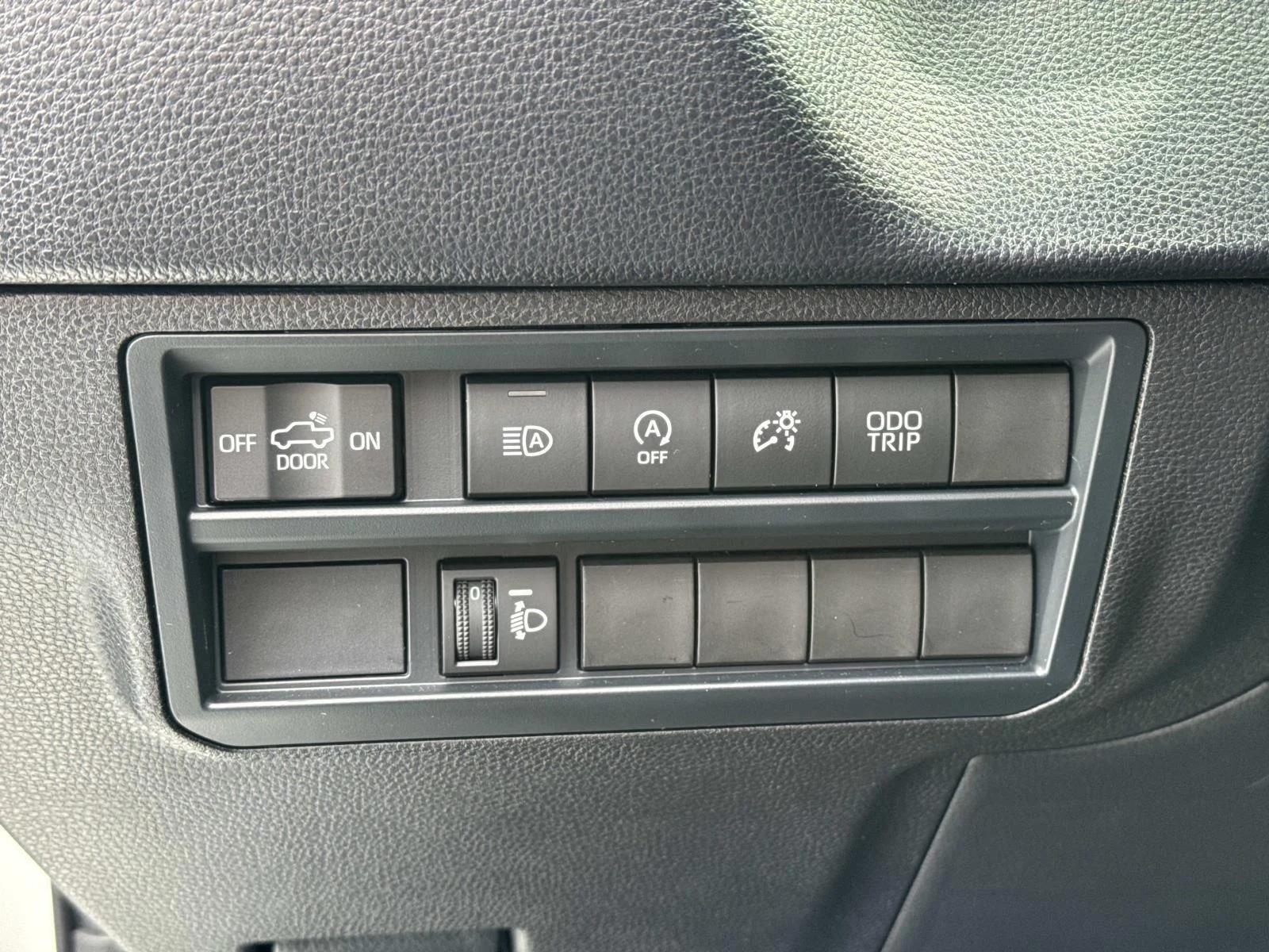 Used 2026 Ice Cap Toyota SR image 20