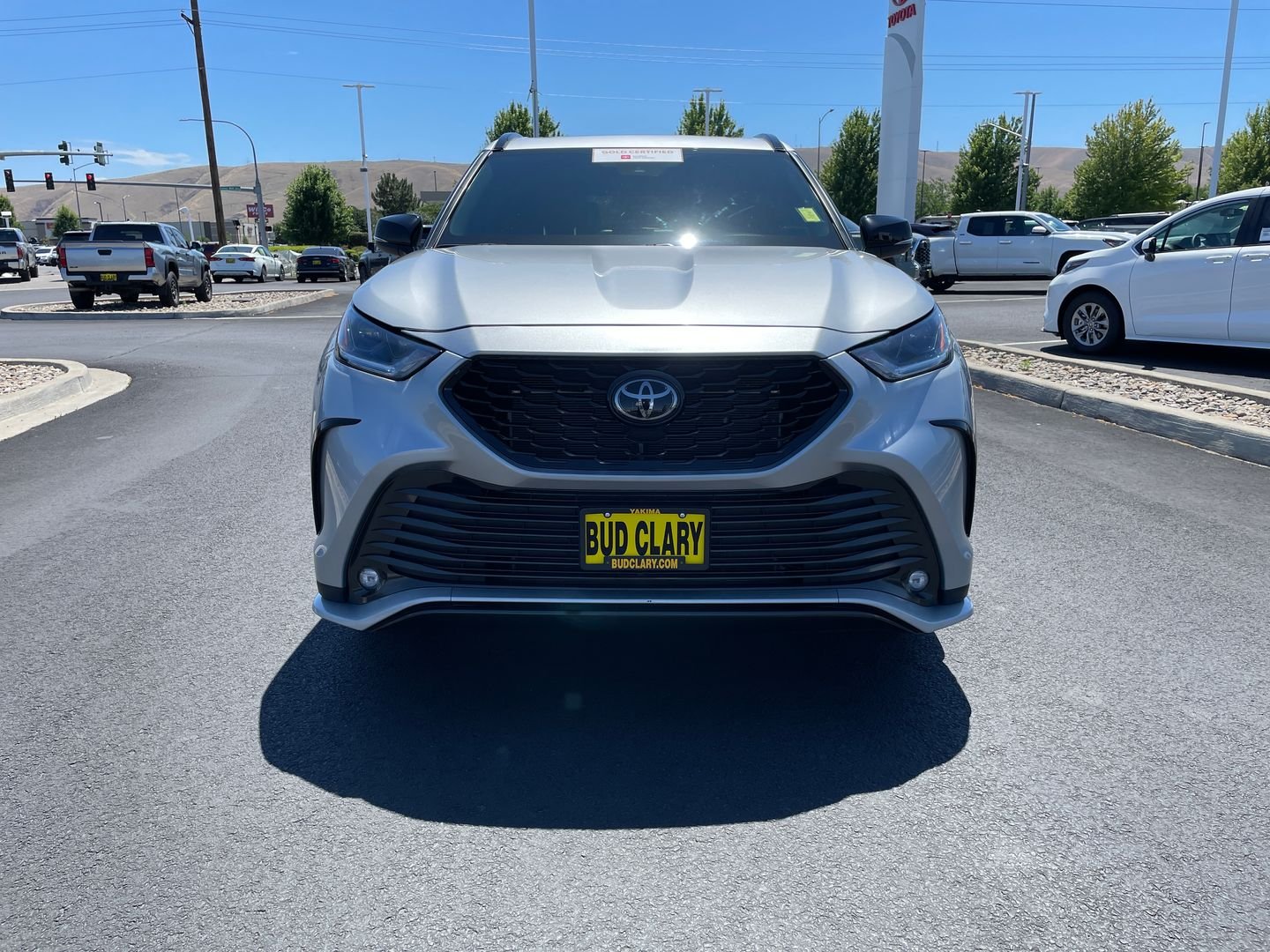 2025 Toyota Highlander XSE - Photo 8