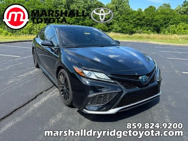 2022 Toyota Camry Hybrid XSE