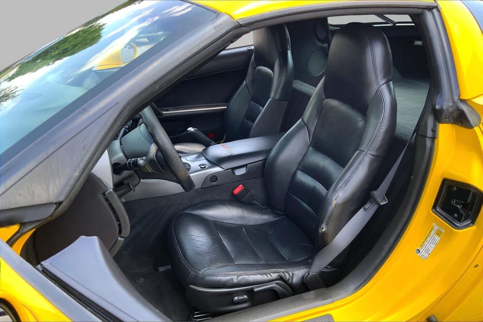 Used 2006 VELOCITY YELLOW TINT COAT Chevrolet  image 5