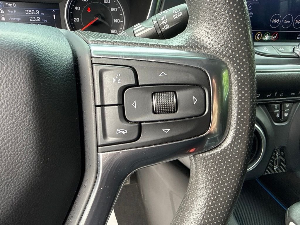 Used 2021 Gray Chevrolet LT image 28