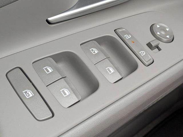 New 2026 White Hyundai SEL Sport Premium image 22