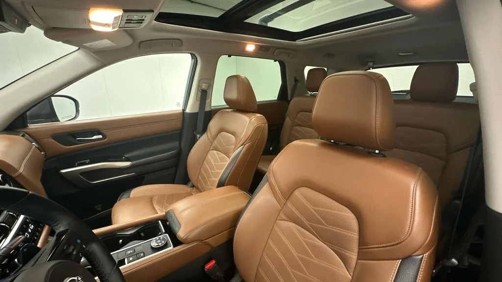 Certified Used 2023 Gray Nissan Platinum image 9