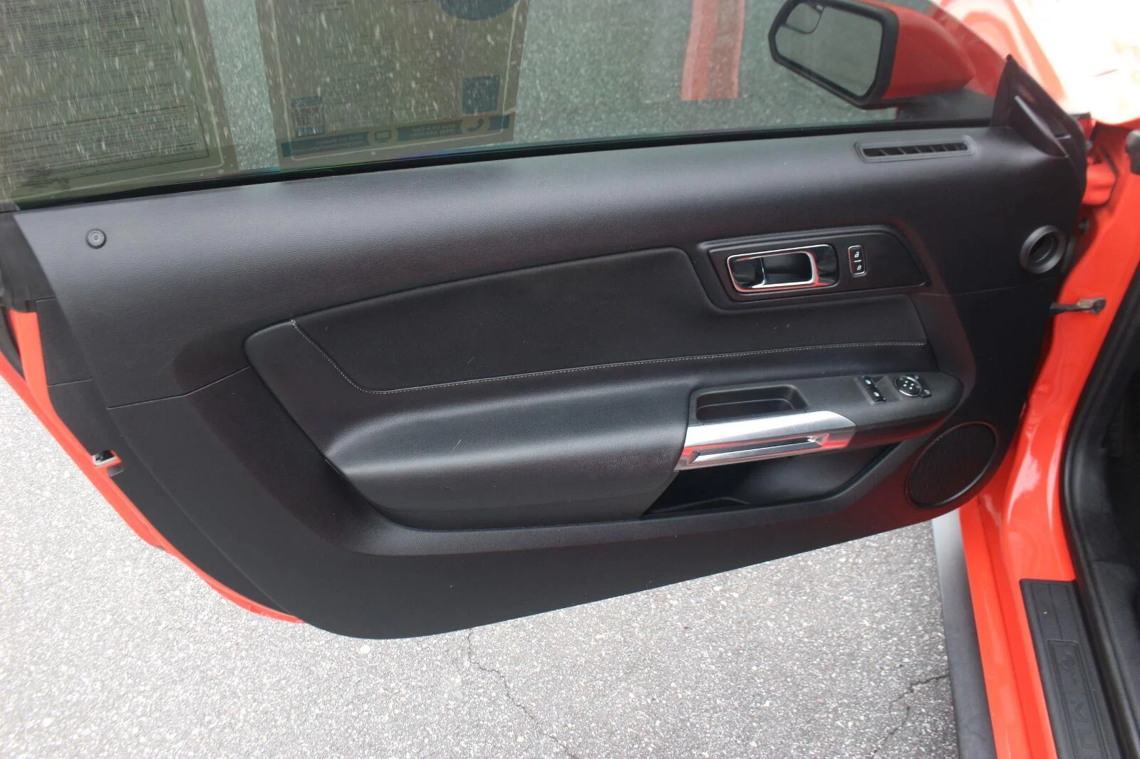 Used 2016  Ford V6 image 11