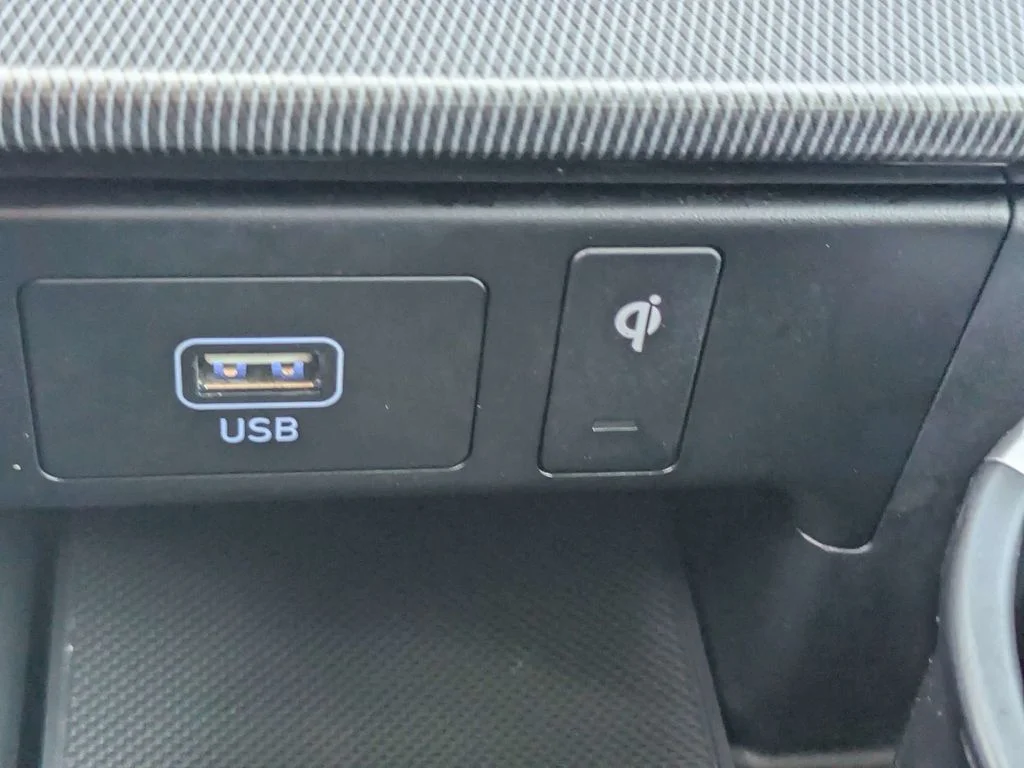 Used 2024 Red Hyundai Limited image 28