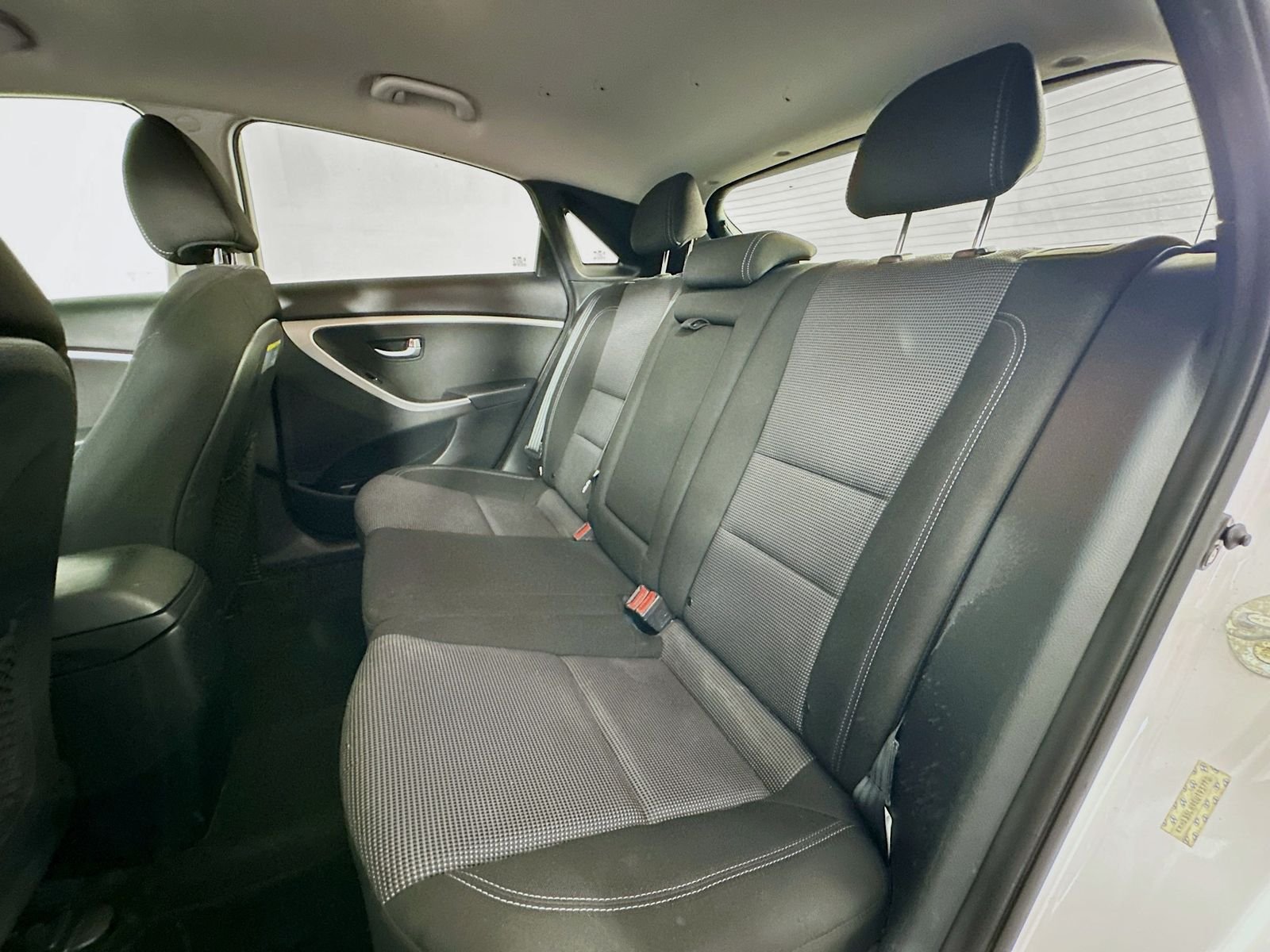 Used 2014 Monaco White Hyundai Base image 22