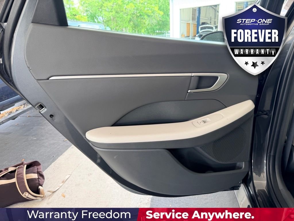 Used 2025 Gray Hyundai SEL image 28