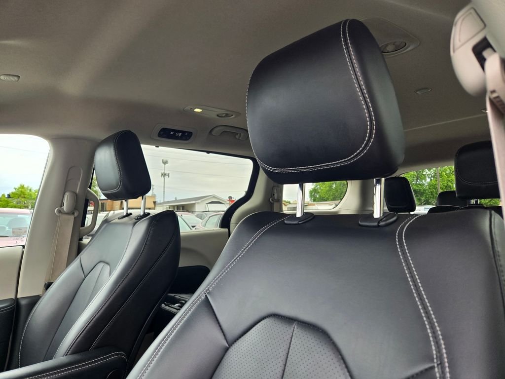 2023 Chrysler Pacifica Touring L - Photo 33