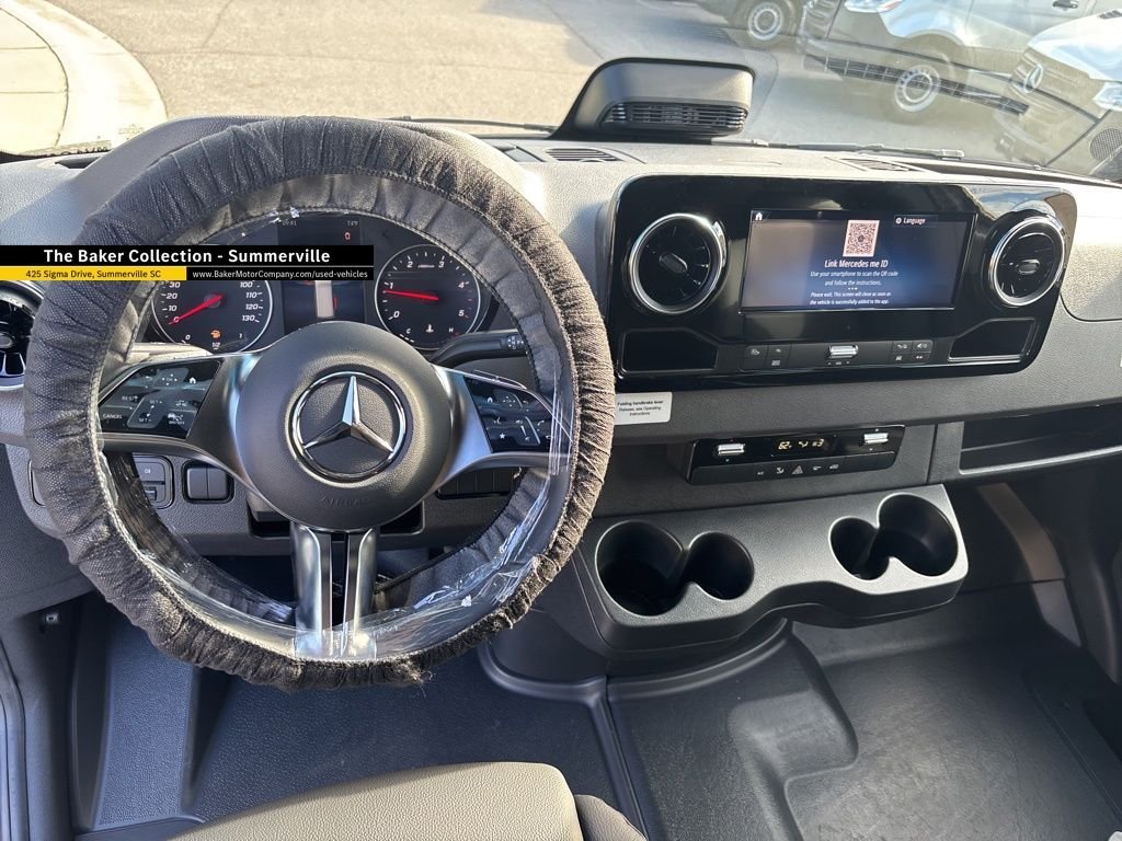 New 2026 White Mercedes-Benz AWD Cargo image 39