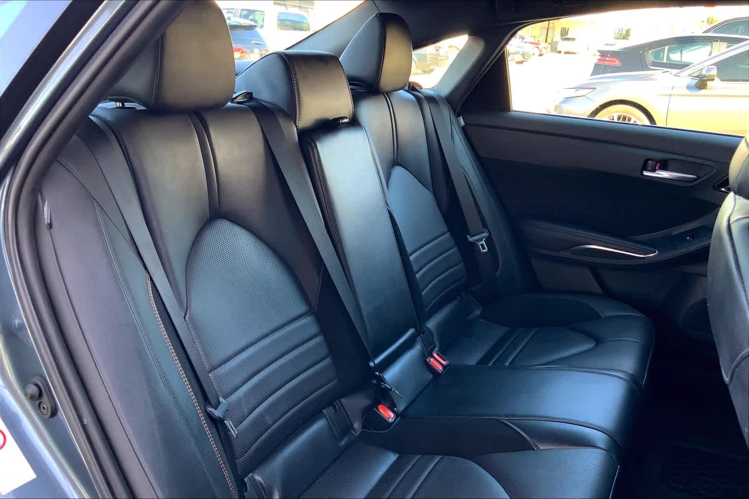 Used 2019  Toyota XSE image 19