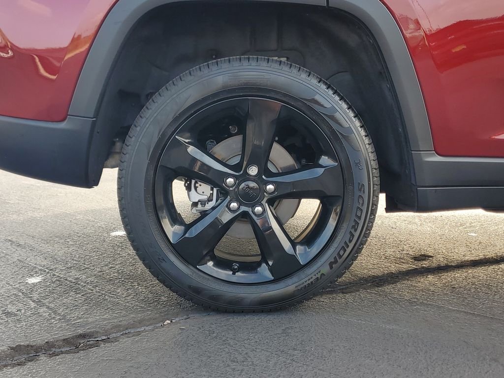 Used 2025 Red Jeep Limited image 5