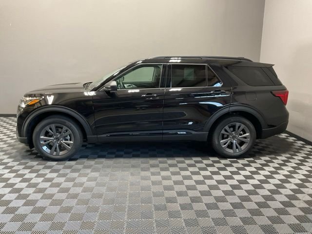New 2026 Agate Black Metallic Ford Active image 6