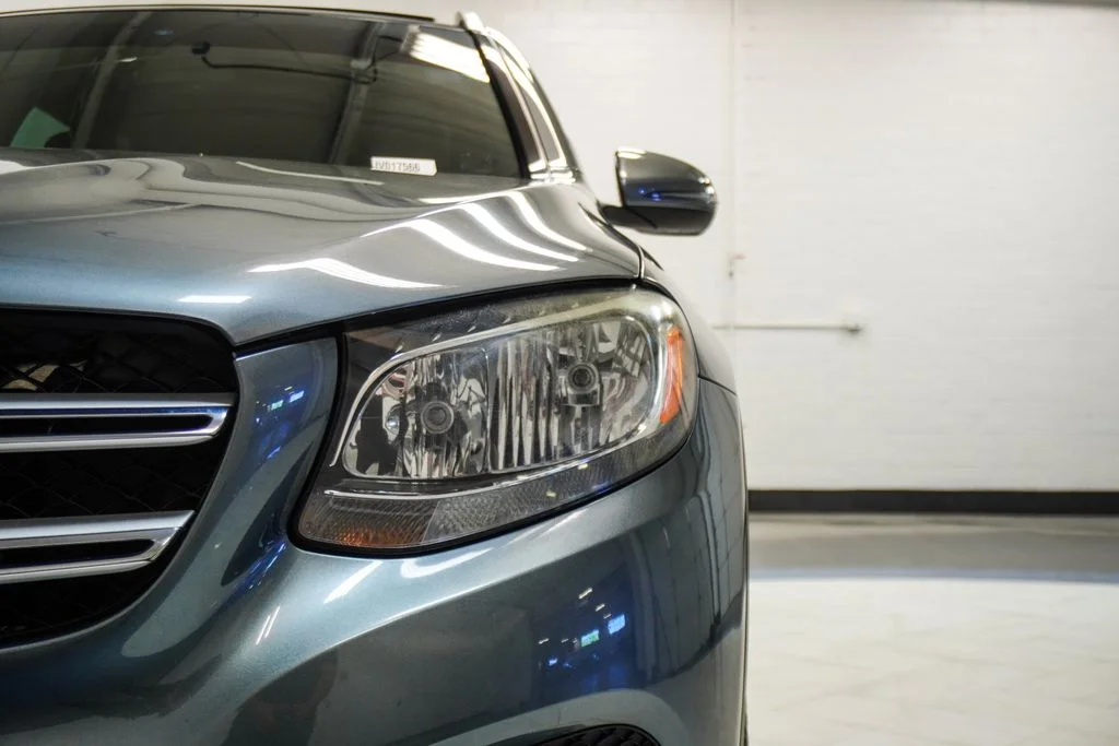 Used 2018 Gray Mercedes-Benz GLC 300 image 40