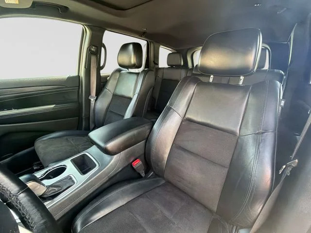 Used 2020 Red Jeep Altitude image 22