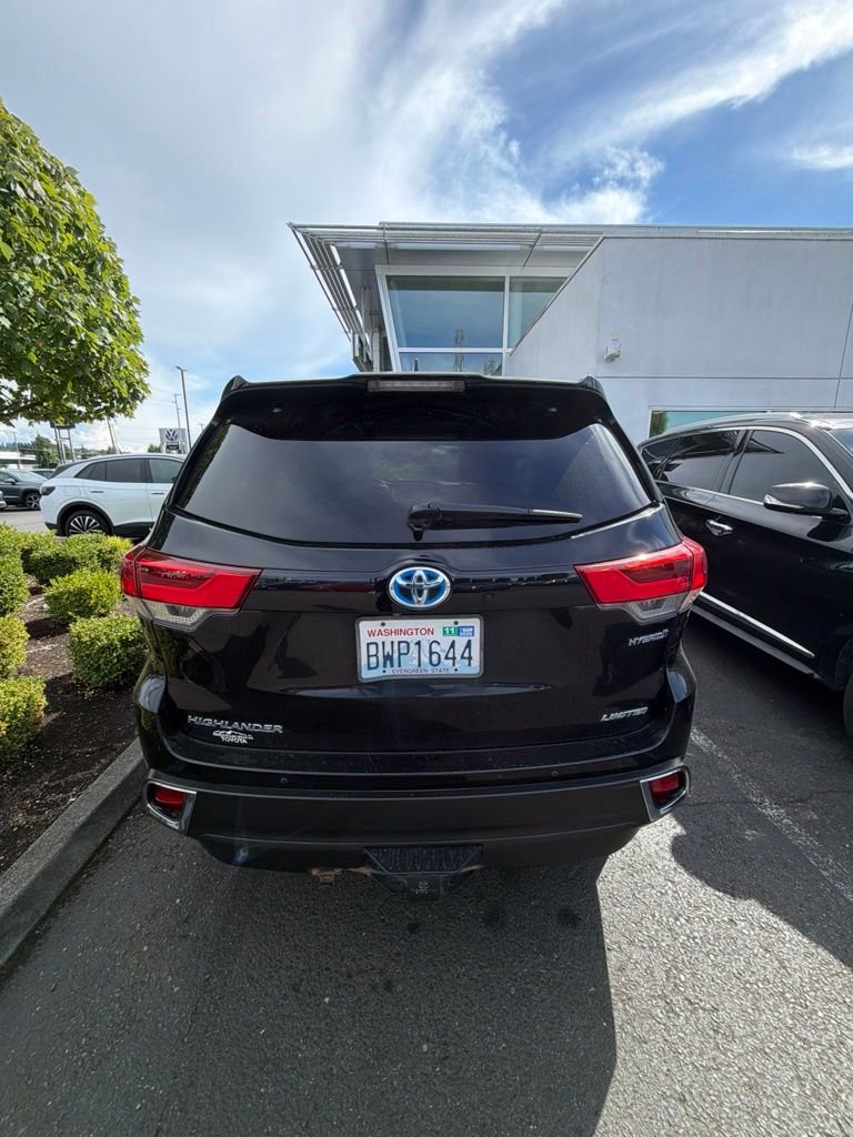 Used 2018 Black Toyota Limited Platinum image 8
