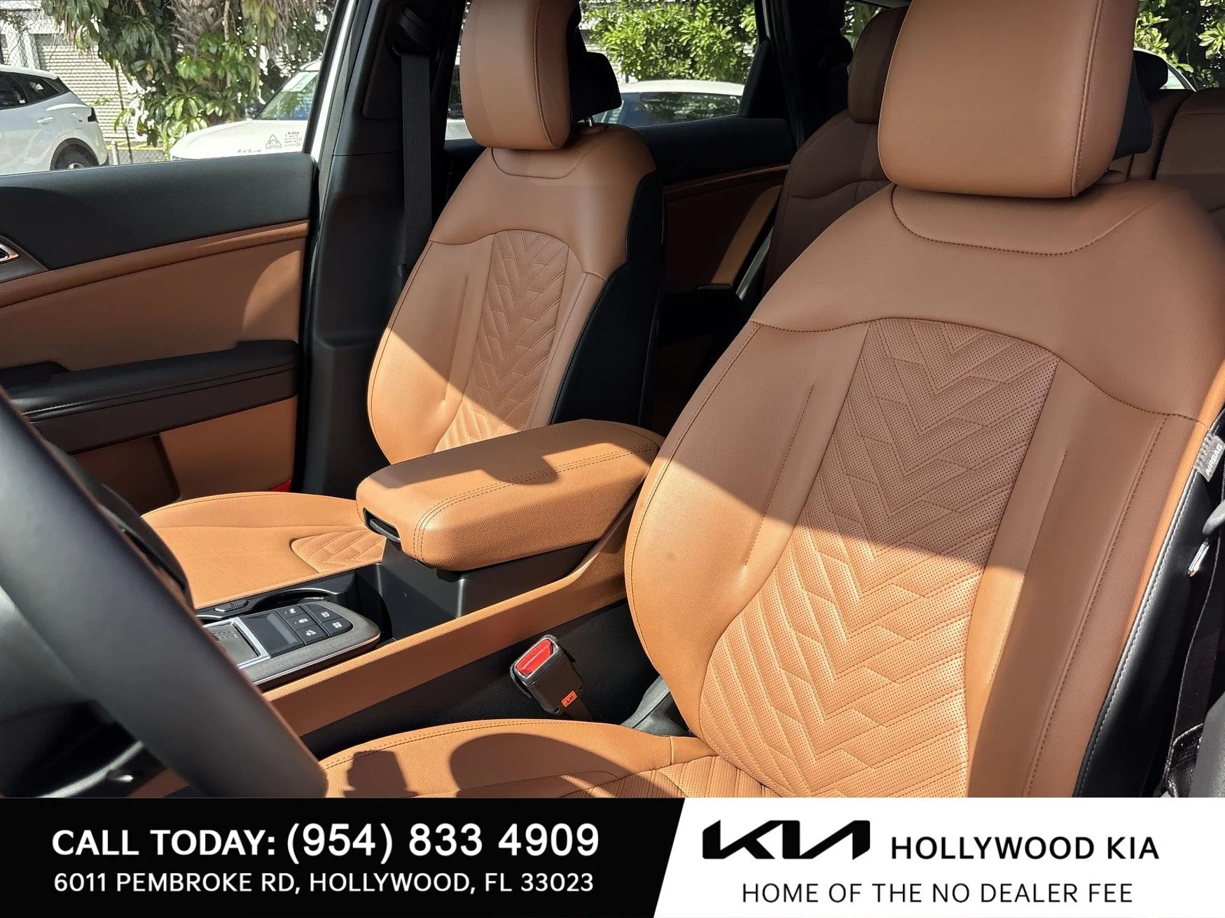 New 2027 Glacial White Pearl Kia X-Line image 15