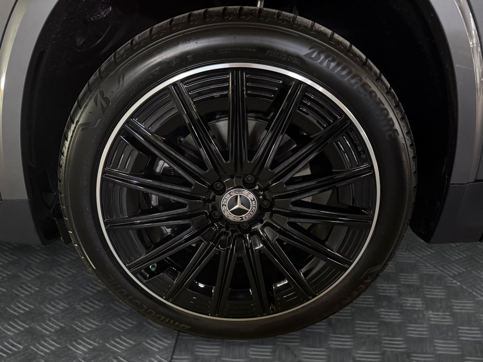 New 2026 Mountain Grey Metallic Mercedes-Benz GLA 250 image 9