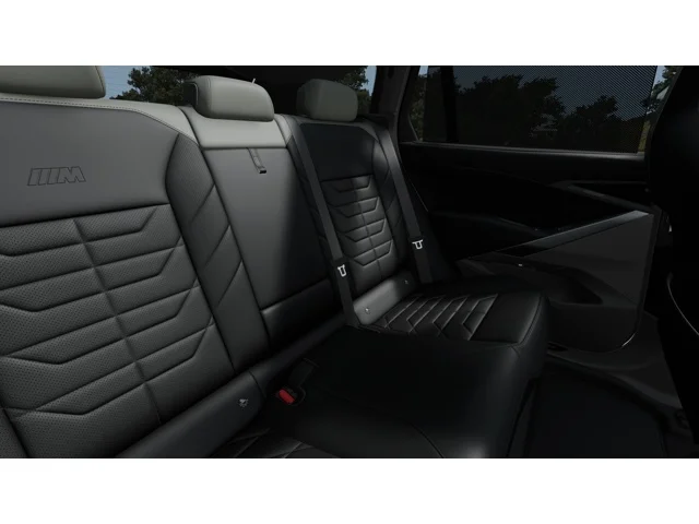 New 2027 Mineral White Metallic BMW 40 xDrive image 12