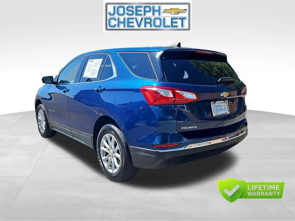Used 2019 PACIFIC BLUE METALLIC Chevrolet LT image 3