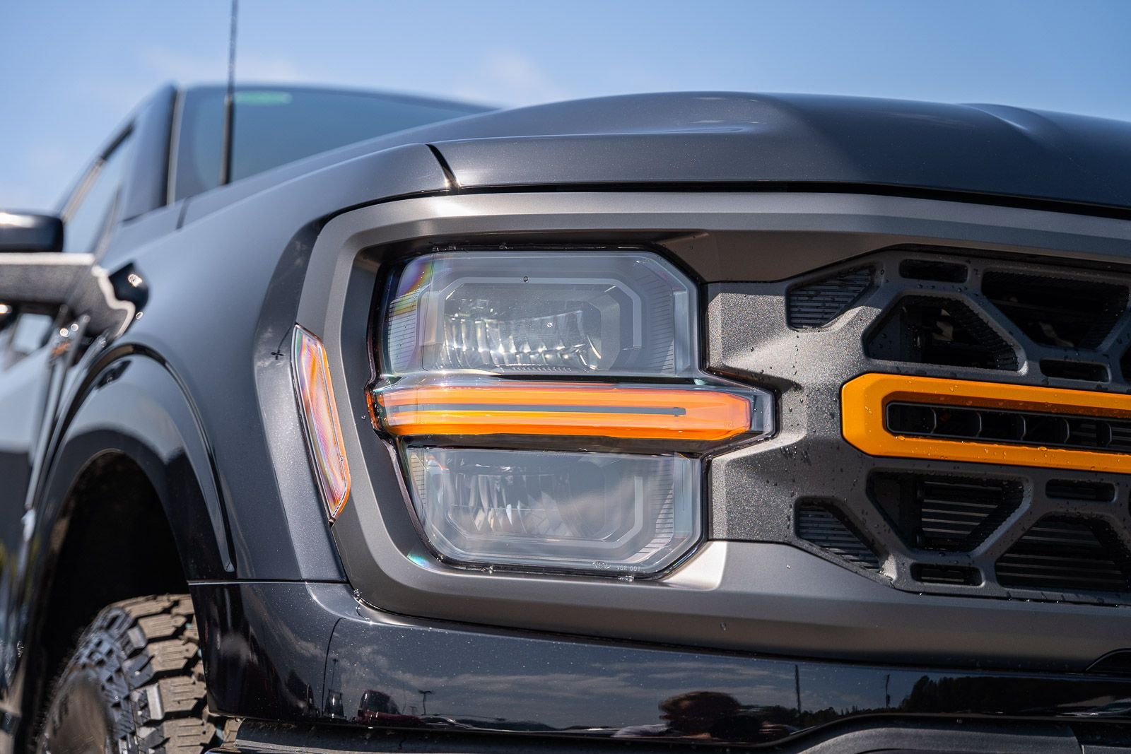 New 2026 Agate Black Metallic Ford Tremor® image 11