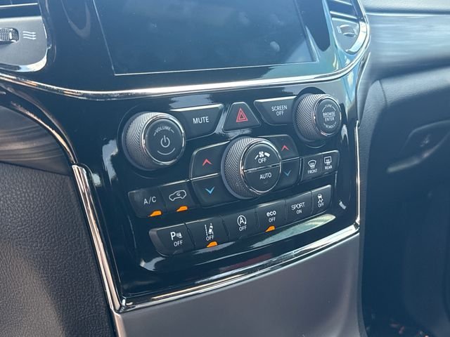 Used 2021 Black Jeep Laredo X image 19