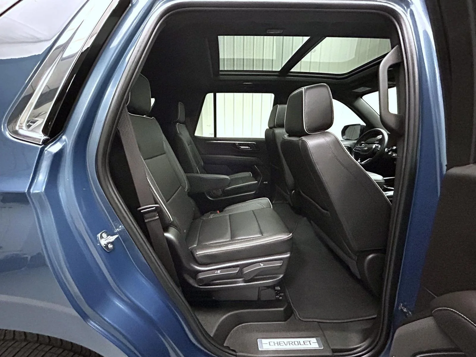 Used 2026 Blue Chevrolet Premier image 18