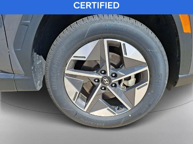 Used 2025 Gray Hyundai SEL image 8