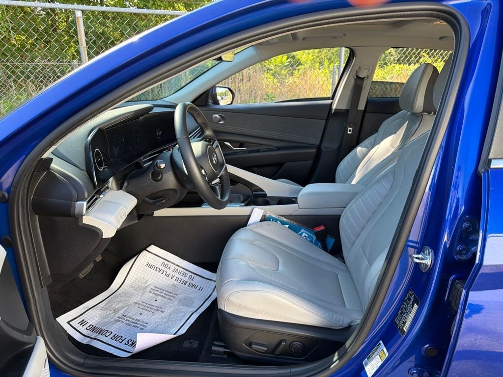 2024 Hyundai Elantra Limited - Photo 21