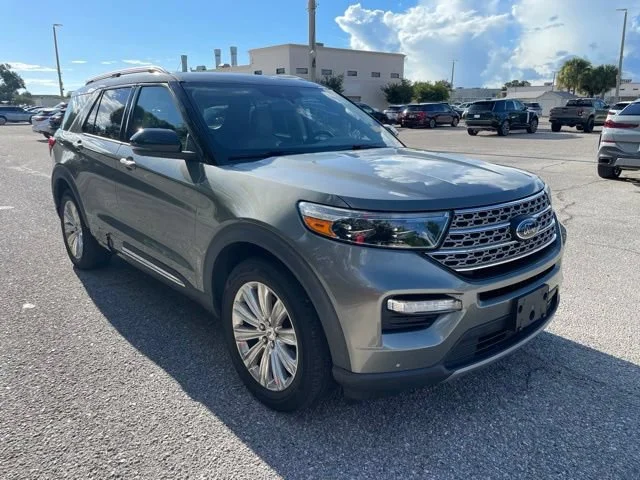 2020 Ford Explorer