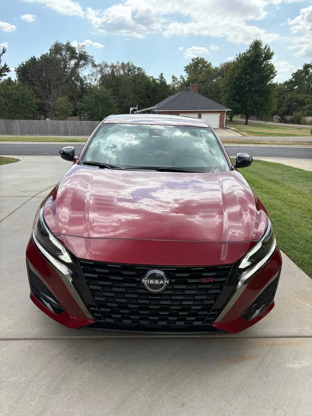 Certified Used 2025 Scarlet Ember Nissan SR image 3