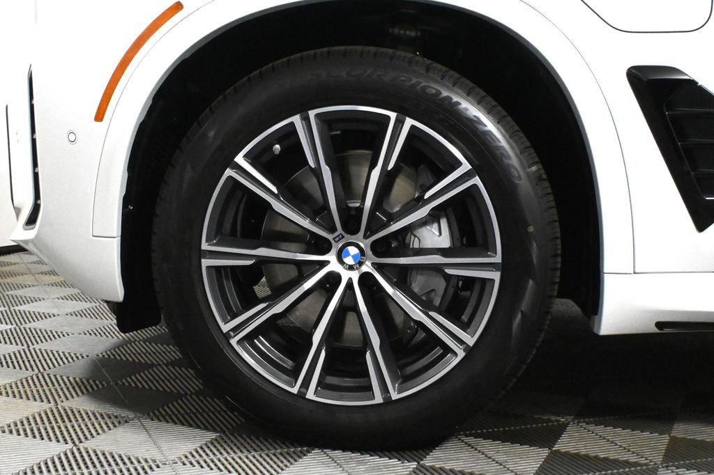 2026 BMW X5 50e - Photo 12