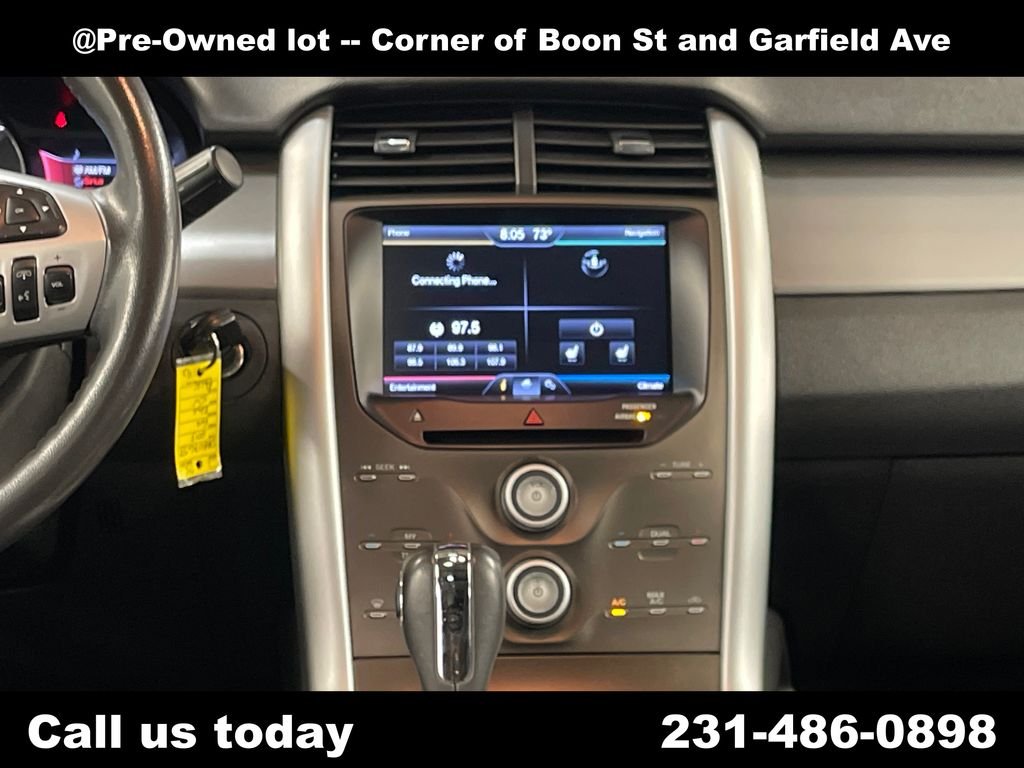 Used 2013  Ford SEL image 19