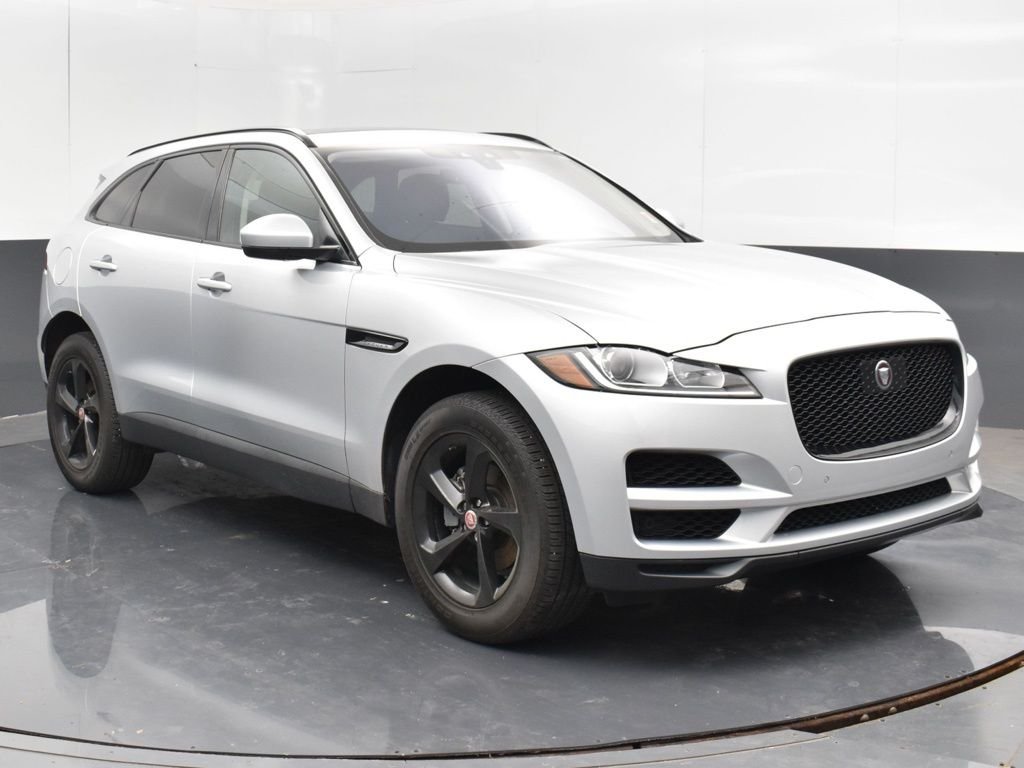 Used 2019 Silver Jaguar 25t Premium image 11