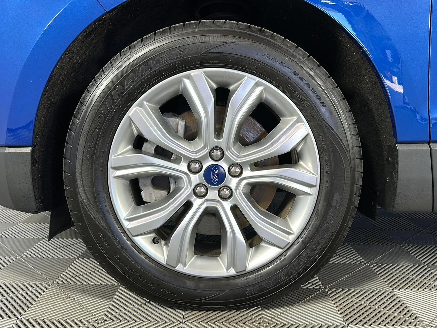 Used 2022 Atlas Blue Ford Titanium image 6