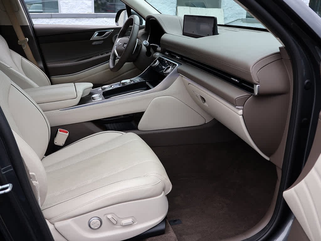 Used 2023 Himalayan Gray Genesis Advanced + image 34