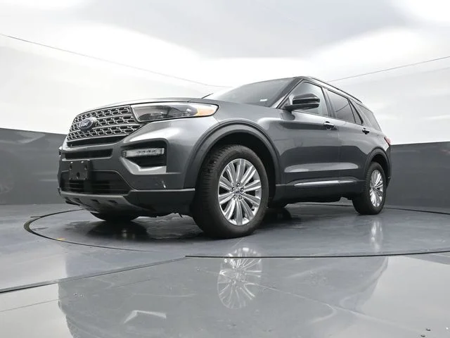 Used 2023 Gray Ford Limited image 33