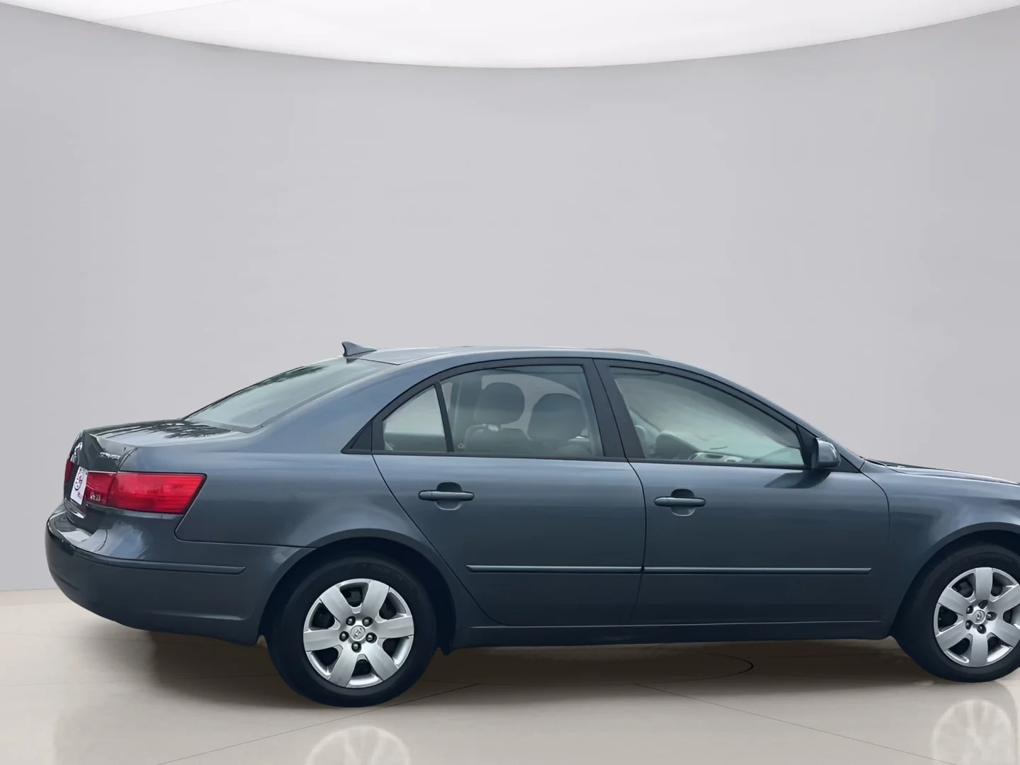 Used 2010 Blue Hyundai GLS image 2